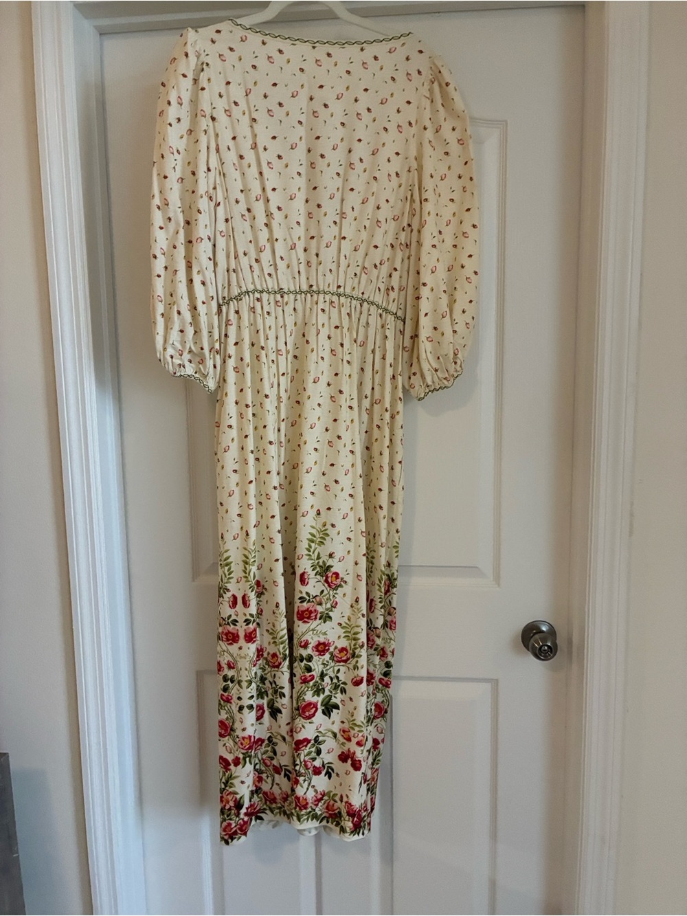 Cottagecore Floral Puff Sleeve Midi Dress Cream Red Rose Bohemian Romantic NWT L - Picture 9 of 10